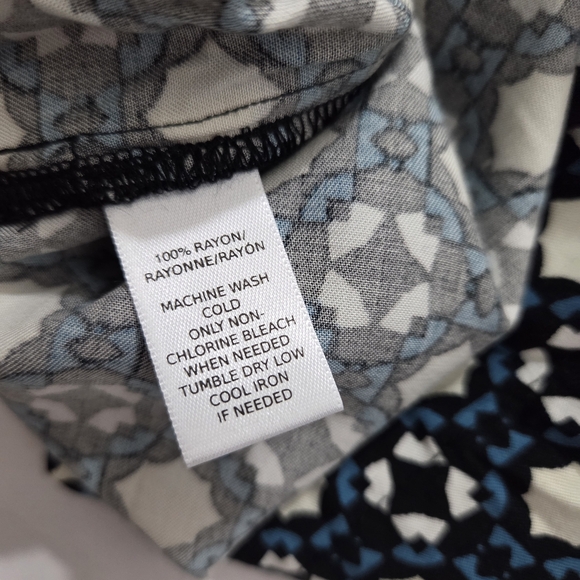 NWT LOFT Dress Sleeveless Geometric Print Short Tie Waist Size Medium - Picture 8 of 9